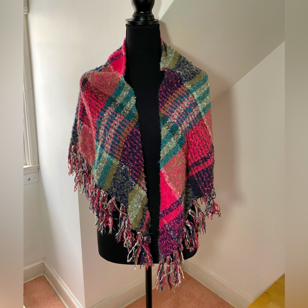 soft cozy wrap, pink/teal plaid. one size. great for keeping warm at your desk!